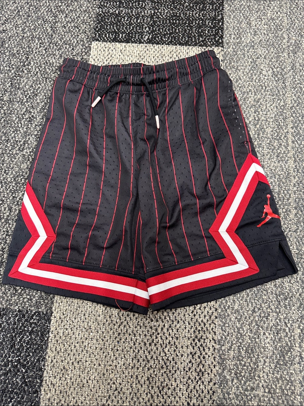 Jordan striped Shorts Size-M